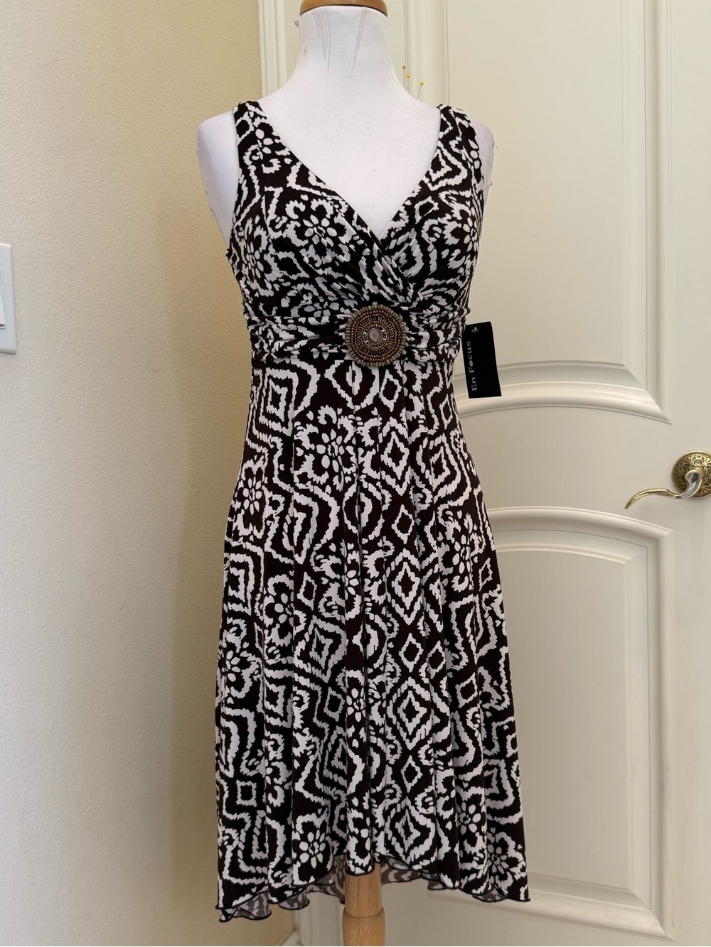 New En Focus brown and white knit sundress with center beaded medallion
